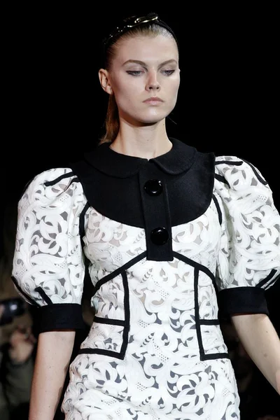 Look 195